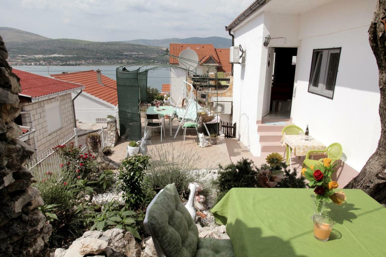 Apartmani Kate Trogir Exterior photo